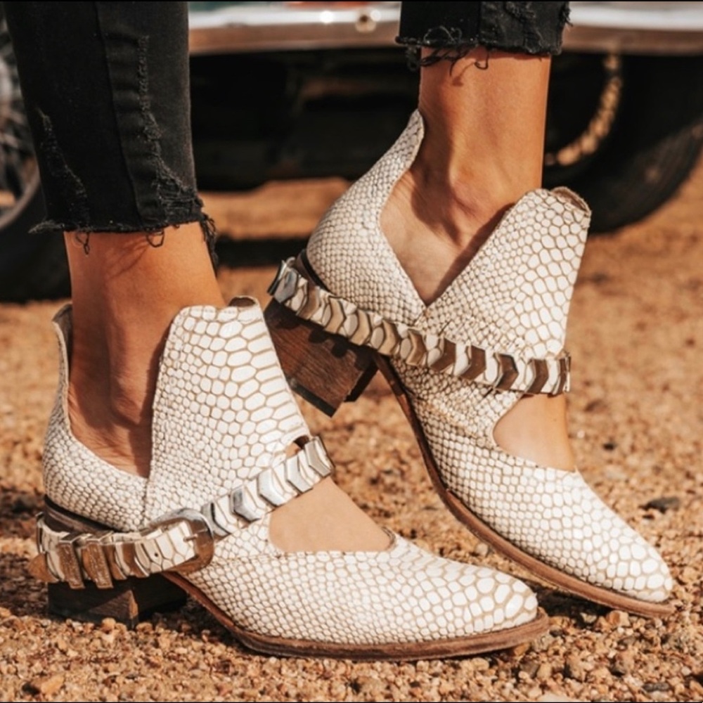Freebird Blade Booties